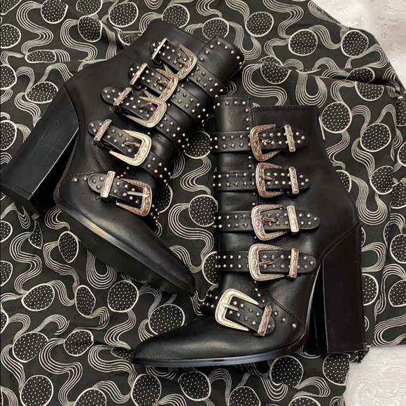 Steve Madden Shoes - Pristine-Steve Madden Comet Studded Buckle Bootie